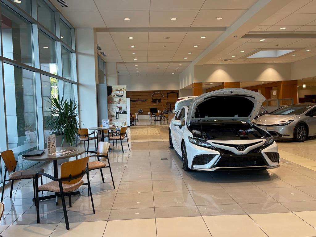 Dealership gallery photo 3
